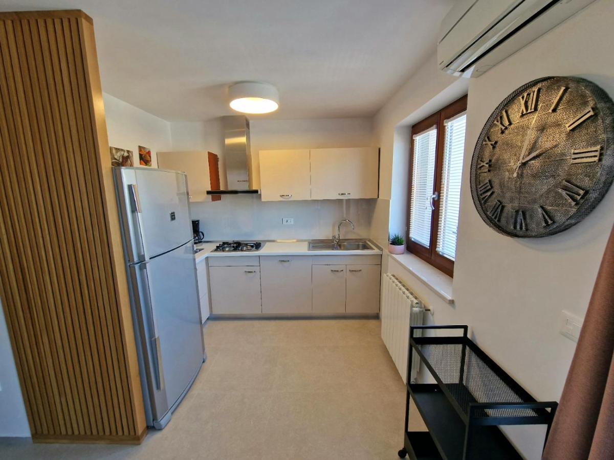 Apartments Cerin-Ровинь Экстерьер фото