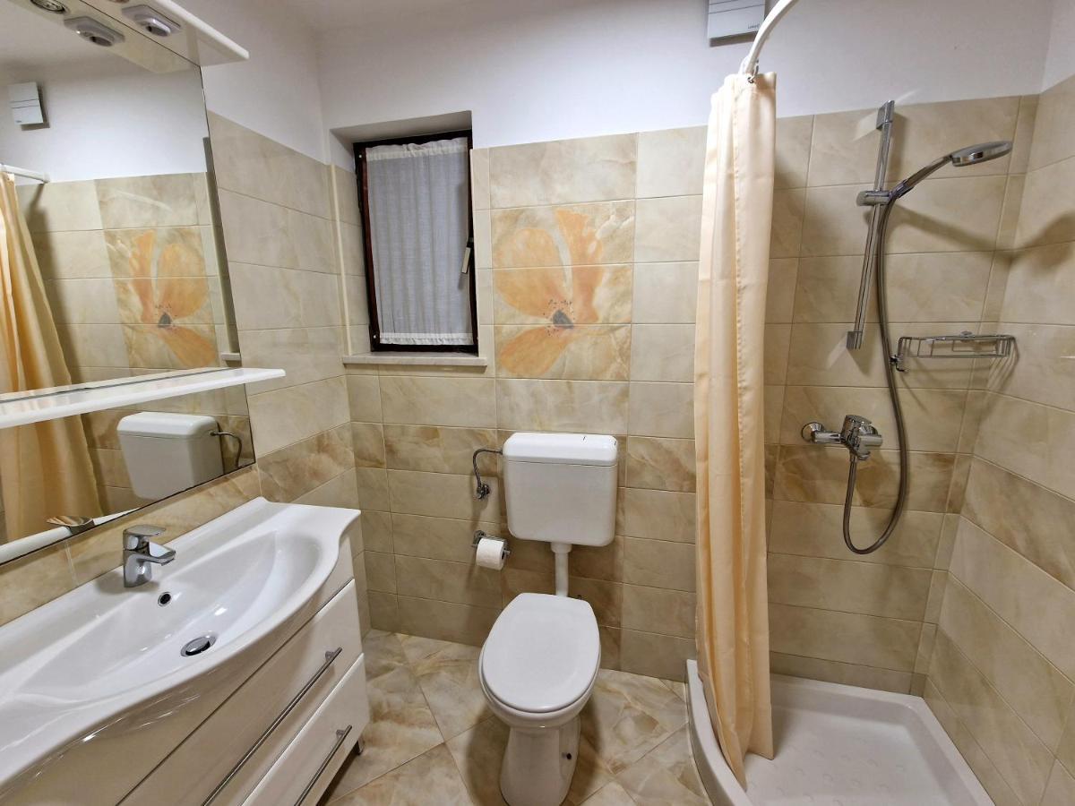 Apartments Cerin-Ровинь Экстерьер фото