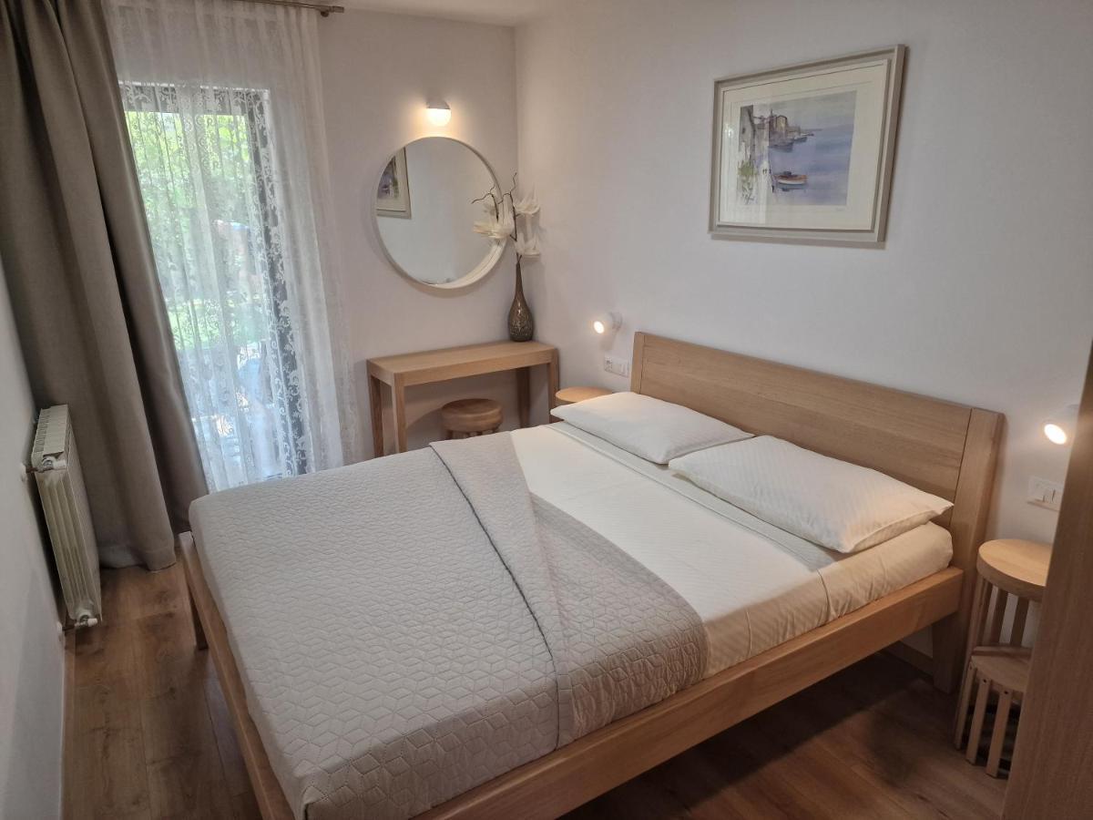 Apartments Cerin-Ровинь Экстерьер фото