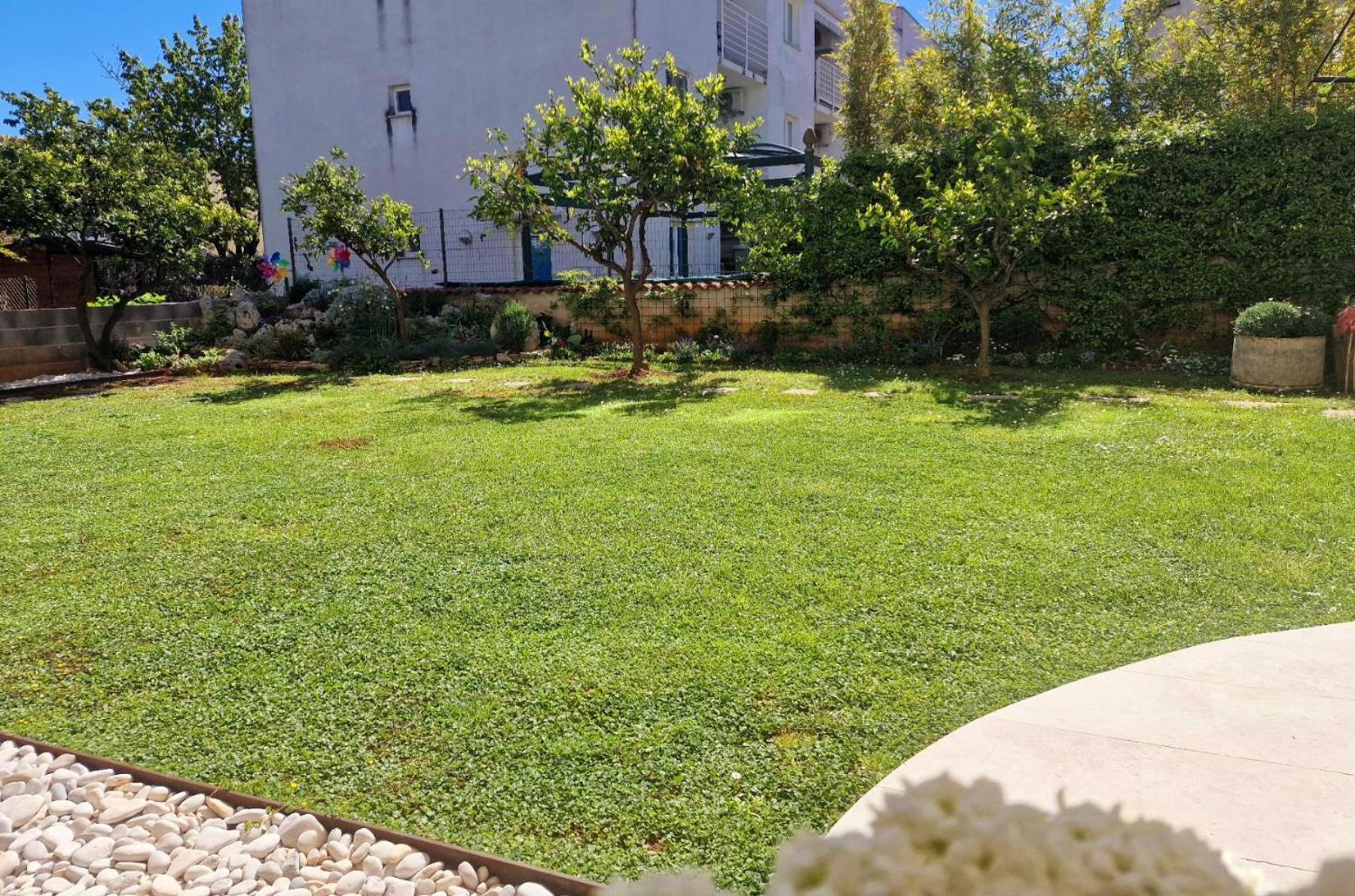 Apartments Cerin-Ровинь Экстерьер фото